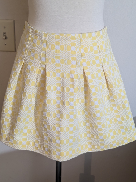 Lilly Pulitzer Dresses & Skirts - Lilly Pulitzer Leila Sunglow Yellow Daisy Chain Knit Jacquard Skirt Size 0